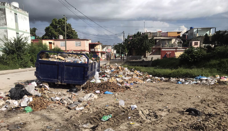 Las indisciplinas sociales contribuyen al crecimiento de los basureros. vertederos 04