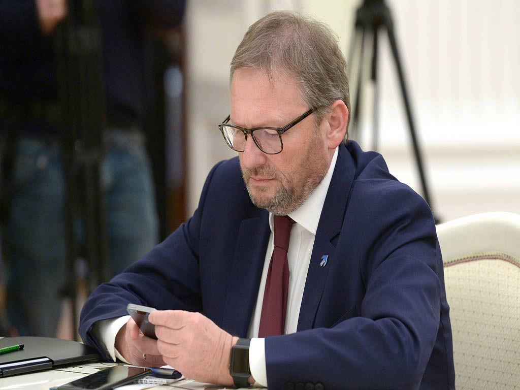 Boris Titov1