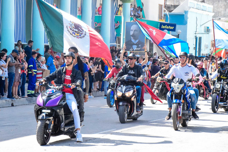 Fotos: De la autora Desfile inaugural 1