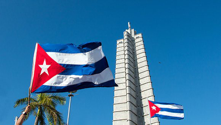 Foto: Abel Padrón Padilla/ Cubadebate bandera cubana la habana 01 580x330