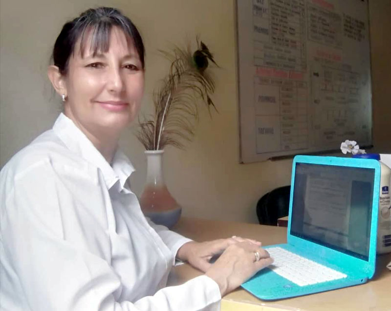 doctora alma 01