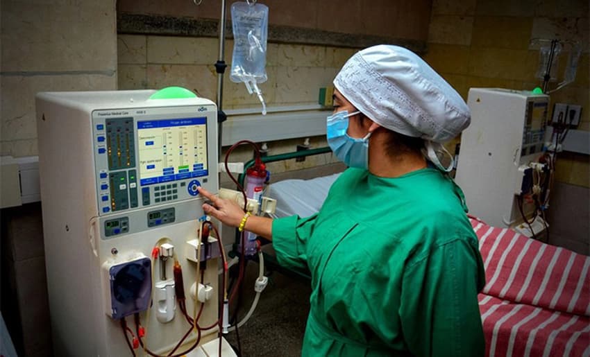 equipo hemodialisis